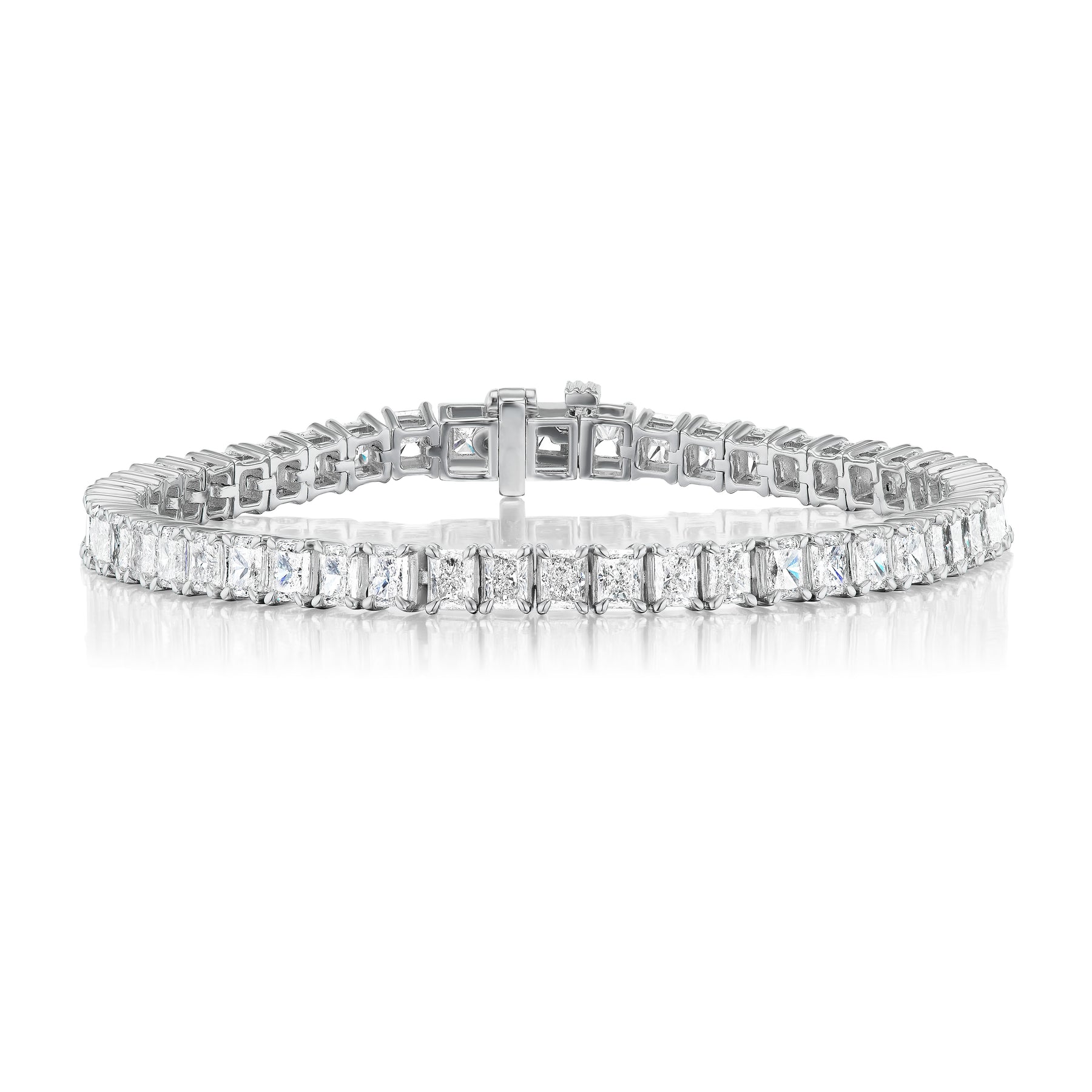 Radiant Cut Diamond Tennis Bracelet