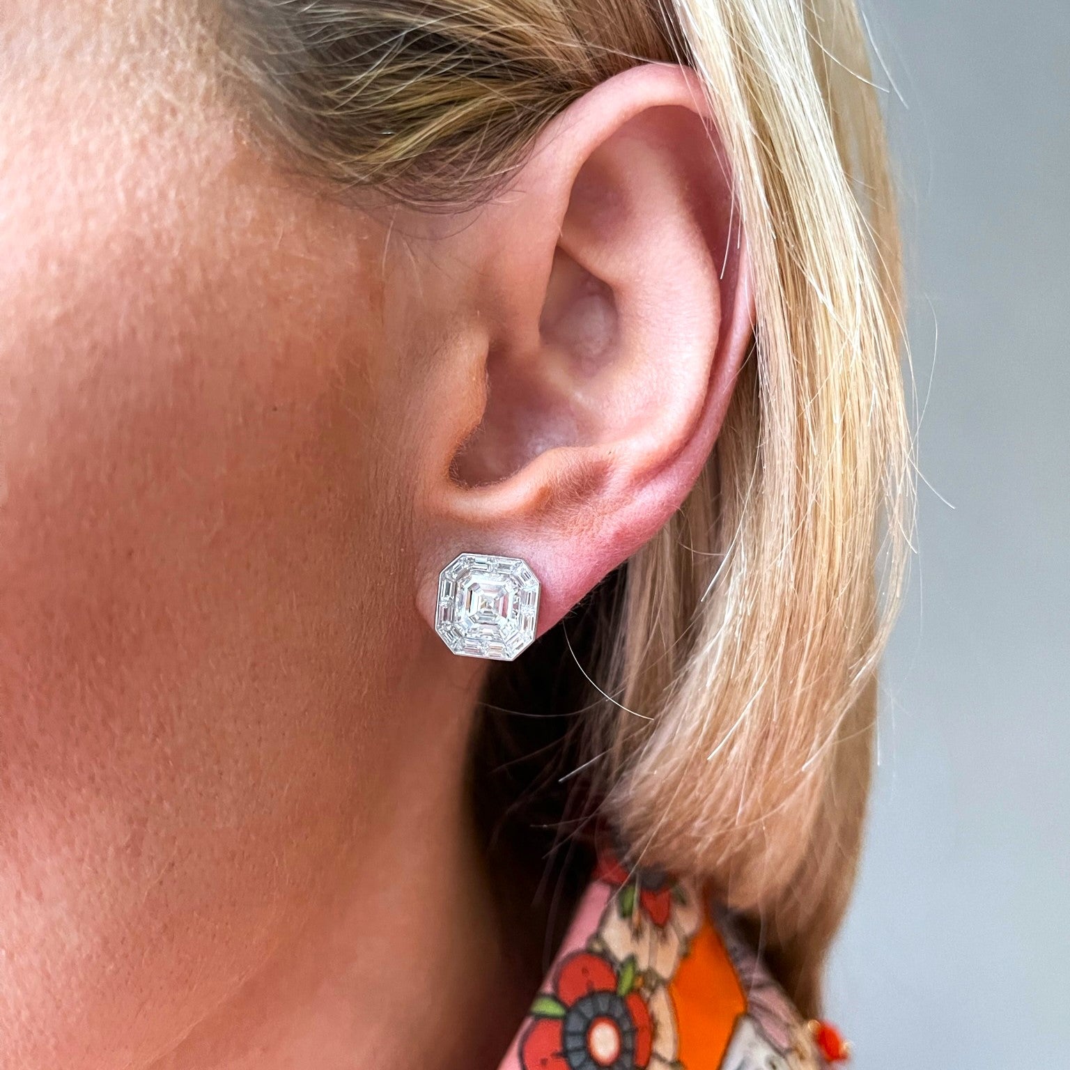 Mosaic Studs in White Gold with Asscher Cut Diamonds