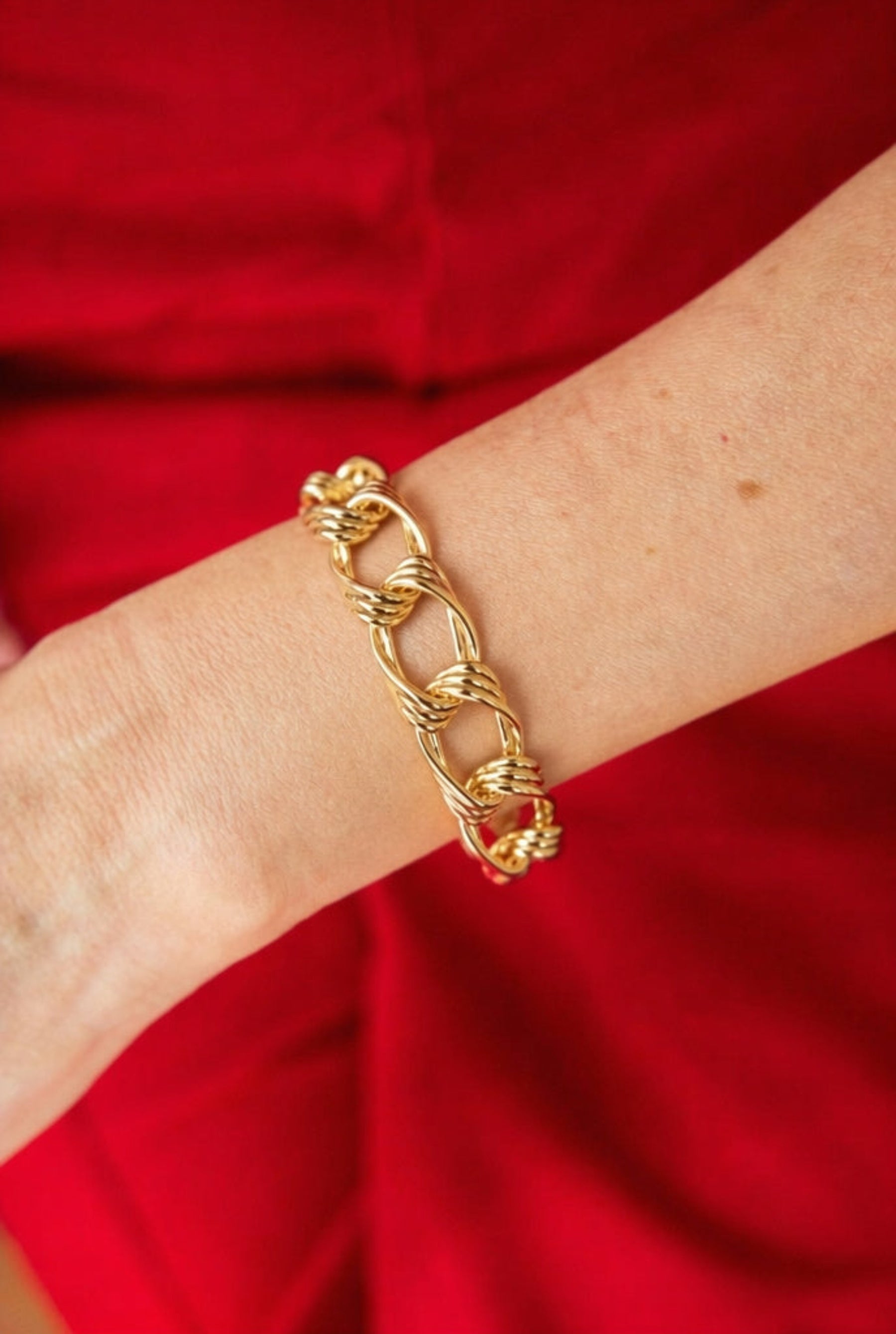 Van Cleef & Arpels Reeded Gold Link Bracelet