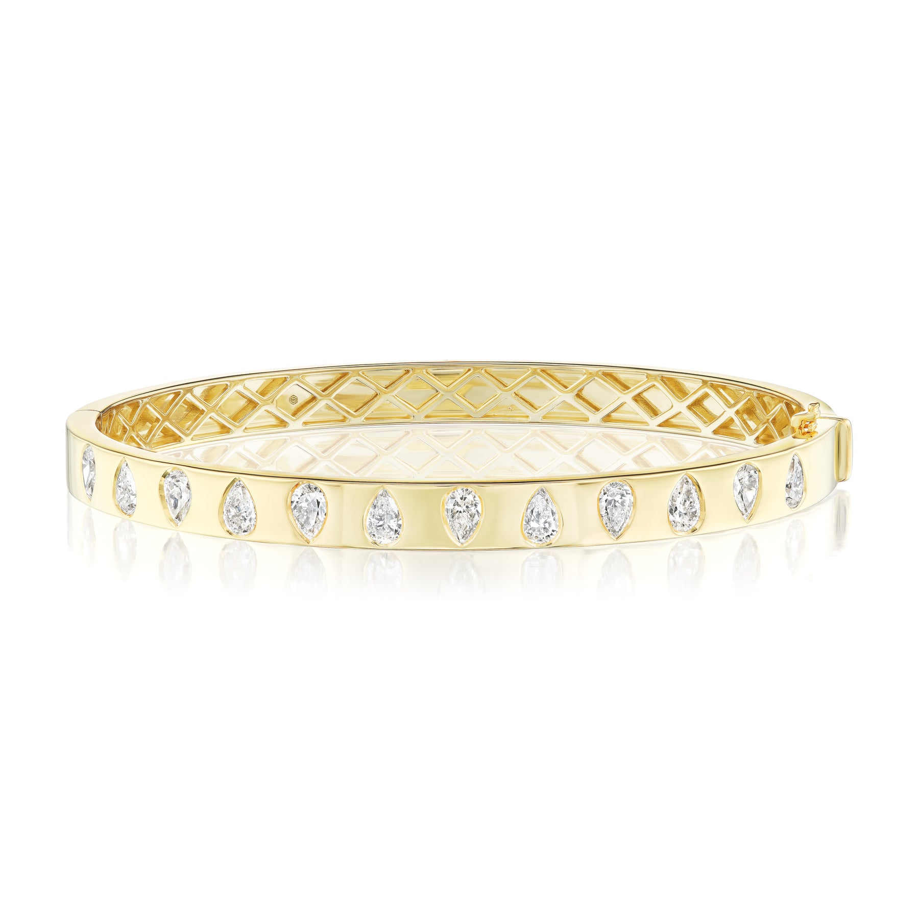 Burnish Set Alternating Pear Shape Diamond Bangle in Yellow Gold