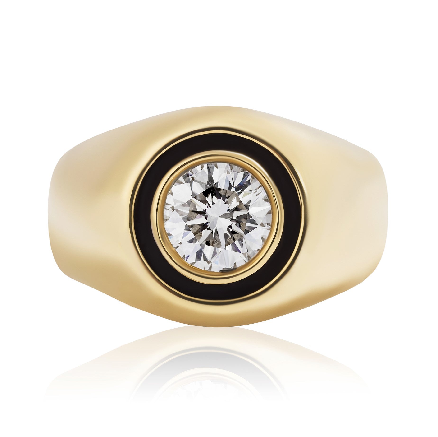 The Enamel Signet Ring in Yellow Gold with Round Brilliant Diamond features a modern design in 18k yellow gold, a central bezel-set diamond, and a thin black enamel border for a striking, polished look.